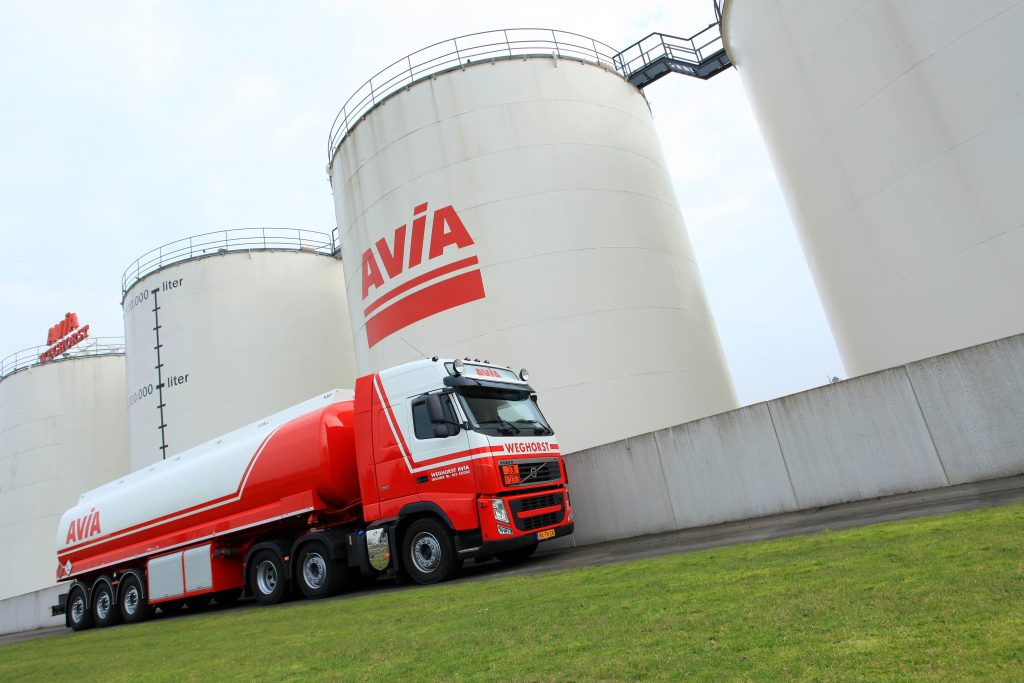 weghorst avia, vrachtwagen, combintie, depot