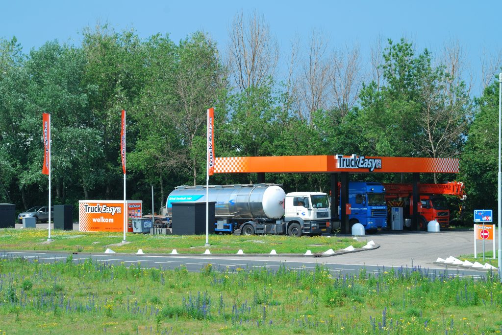 DCB Energy, LNG, tankstation, vrachtauto