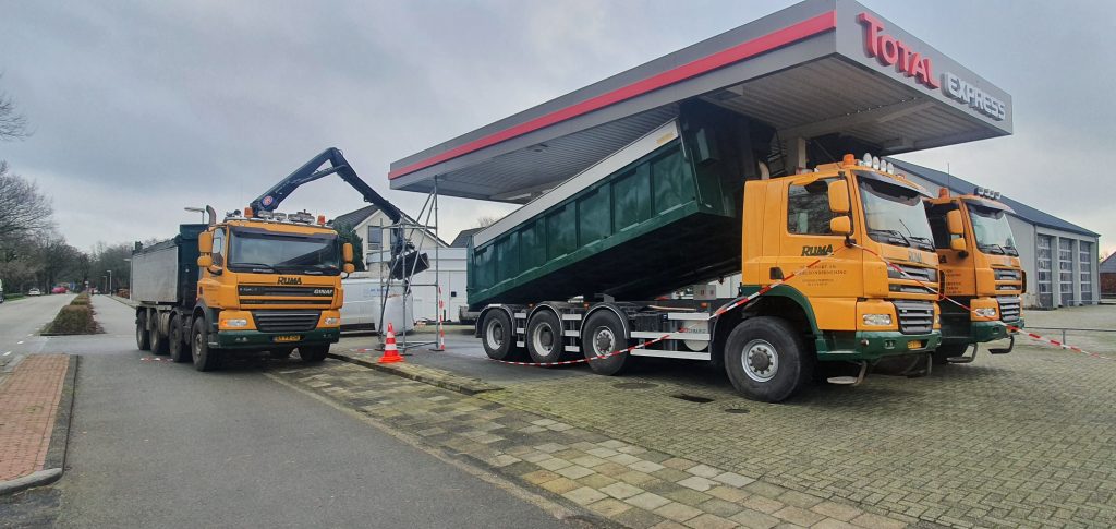 Hos Oil tankstation Kollumerzwaag