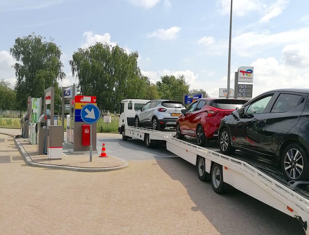 Tanklocatie speciaal voor transportsector geopend bij TotalEnergies Barendrecht